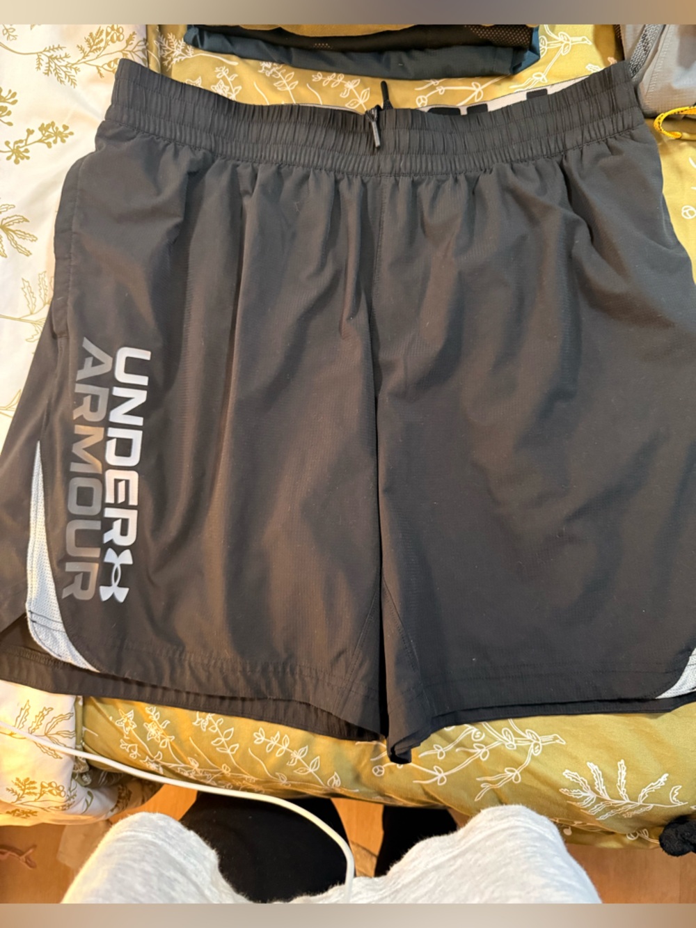 Under Armour Men’s Black Athletic Training Shorts with Gray Logo